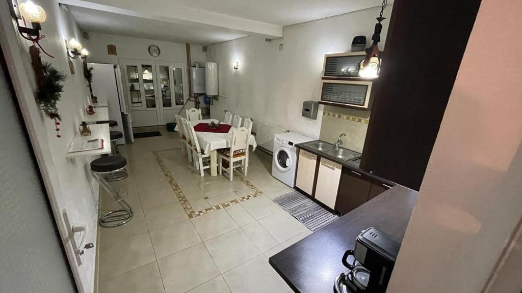 Casa Nicoladis Apartment Zarnesti Exterior photo
